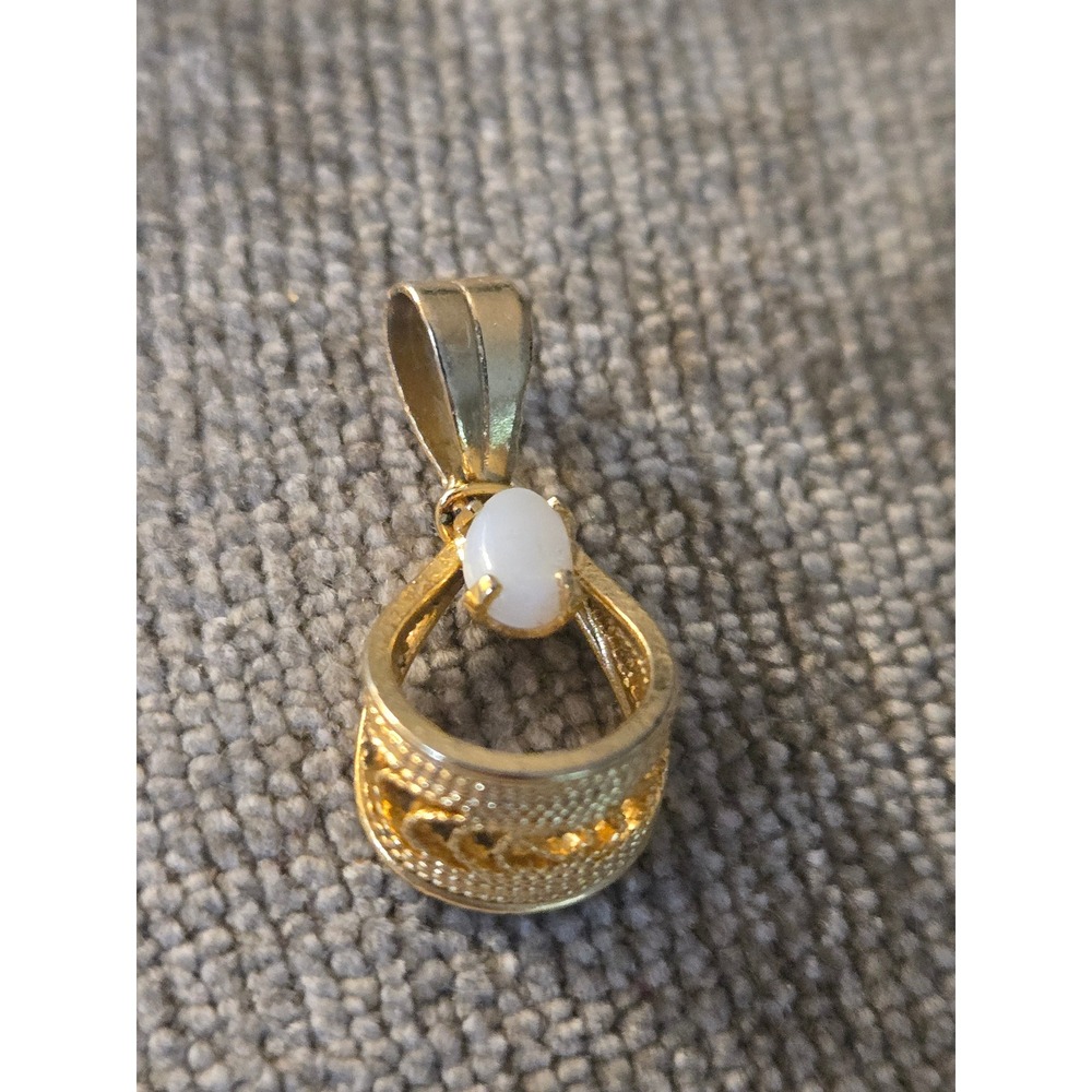 Gold-plated Australian Opal Filagree Pendant Vintage